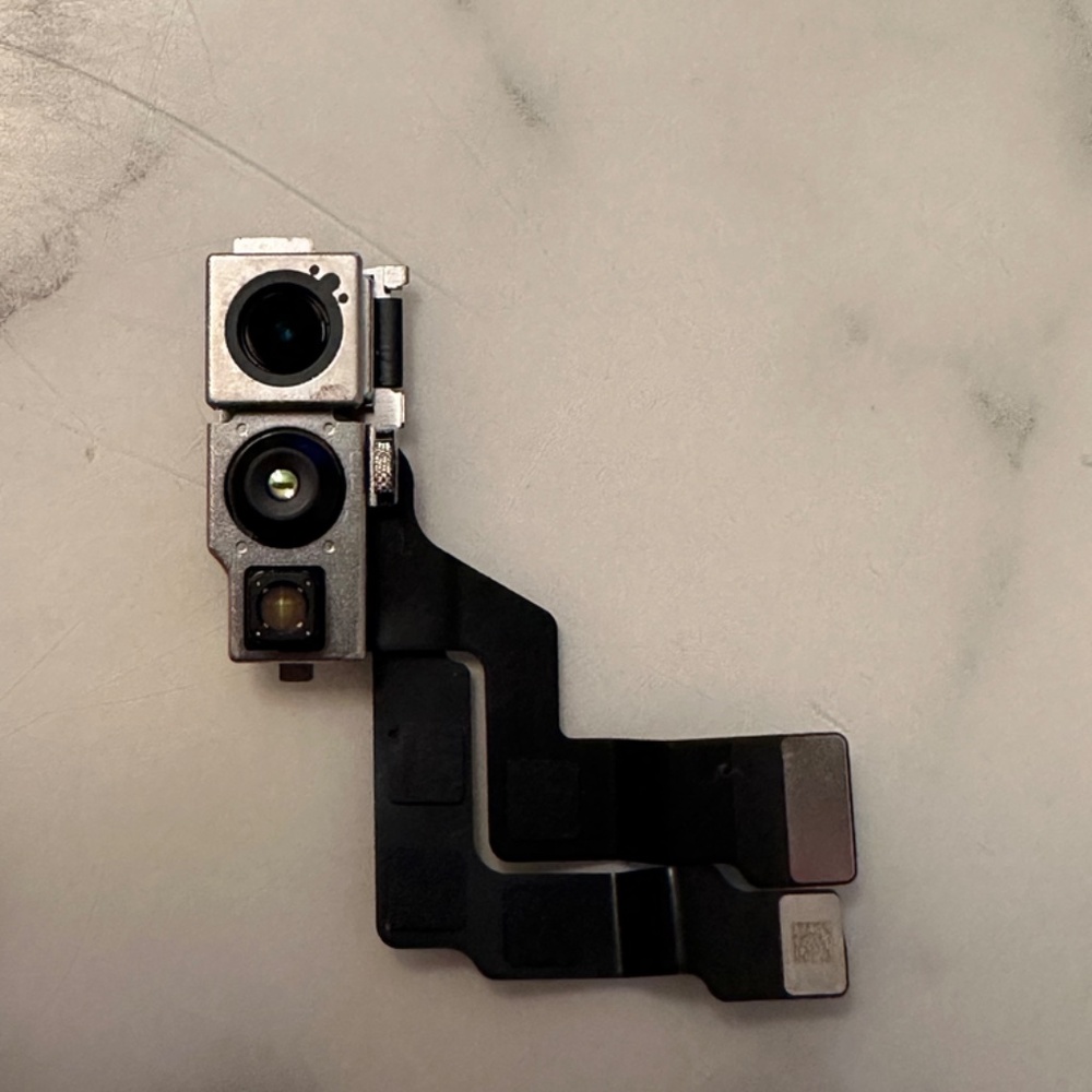 iPhone 14 Pro Max Camera - Picture 3 of 4